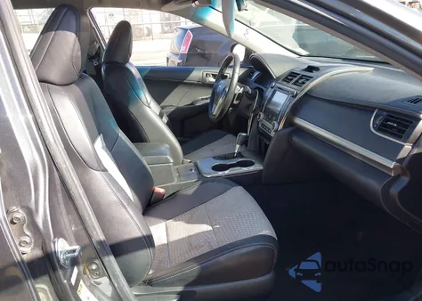 2012 Toyota Camry Se z USA, uszkodzony, nr VIN 4T1BF1FK9CU060017